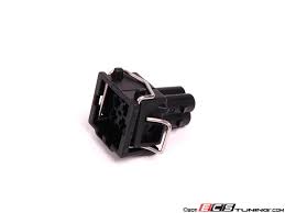 4-pin connector (F)